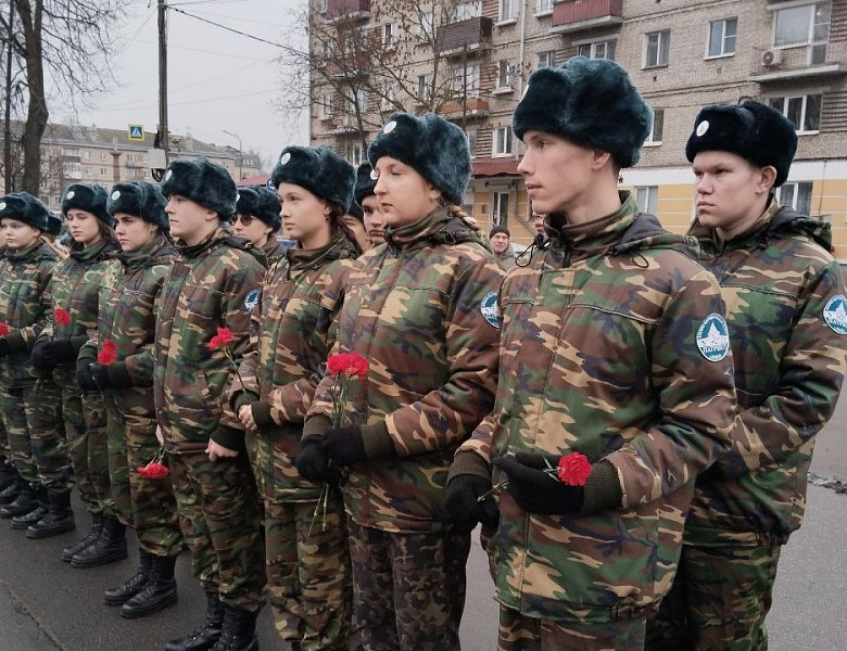 В память о погибших в боевых действиях воинах...