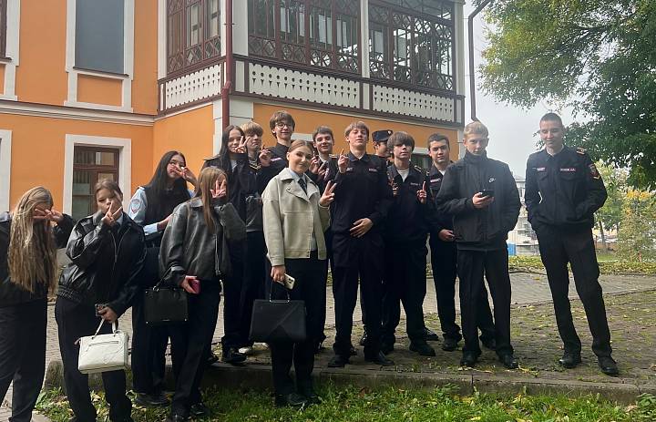 Студенты ПКТ в гостях у "Двух капитанов"