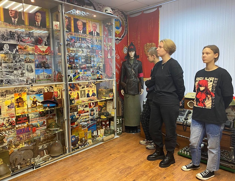 С днём полиции