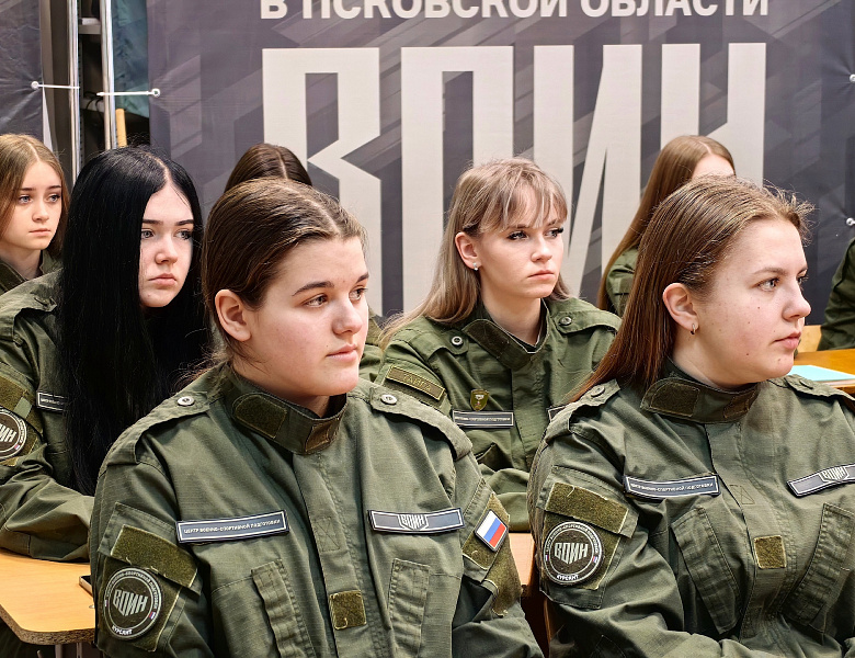 Третий поток первокурсников обучился в центре "Воин"